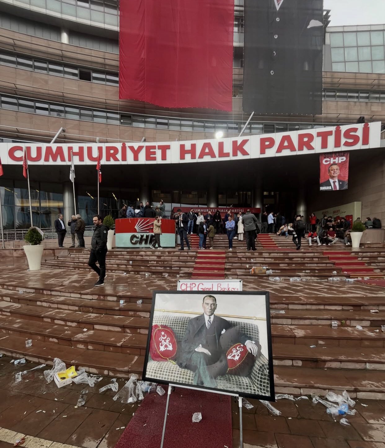 CHP’de İki Başlı Liderlik Depremi!